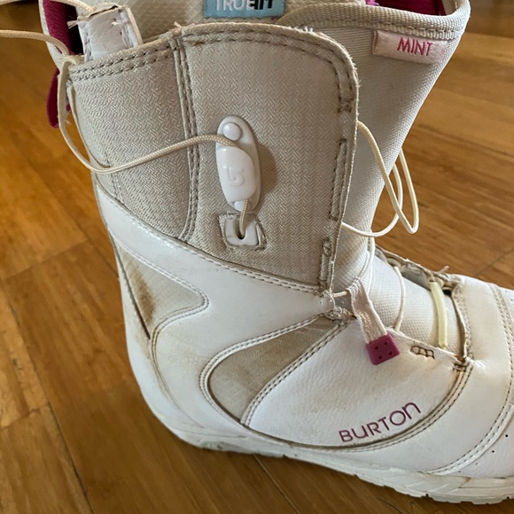 Snowboard boots - Picture 2 of 3